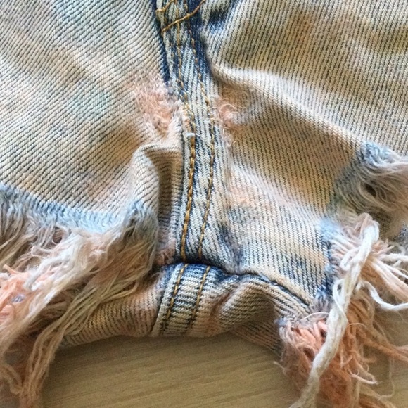 LEVI’S :: SHORTS - Picture 4 of 16